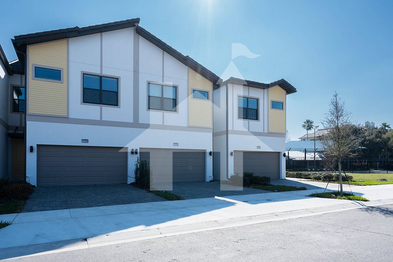 Vacation Home Near Disney, 6 bedrooms