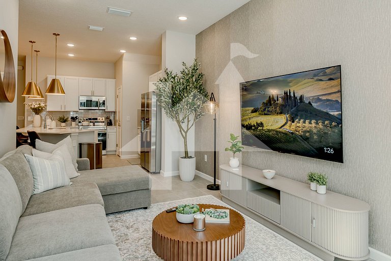 Vacation Home Near Disney, 6 bedrooms