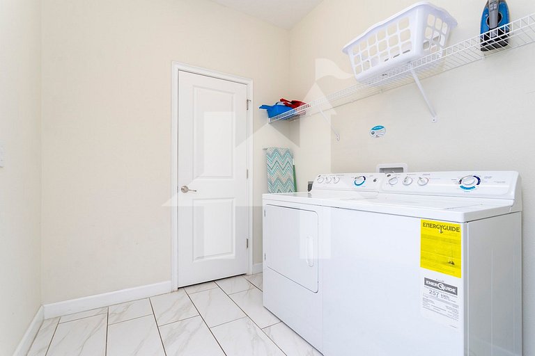 Vacation Home Near Disney, 5 bedrooms