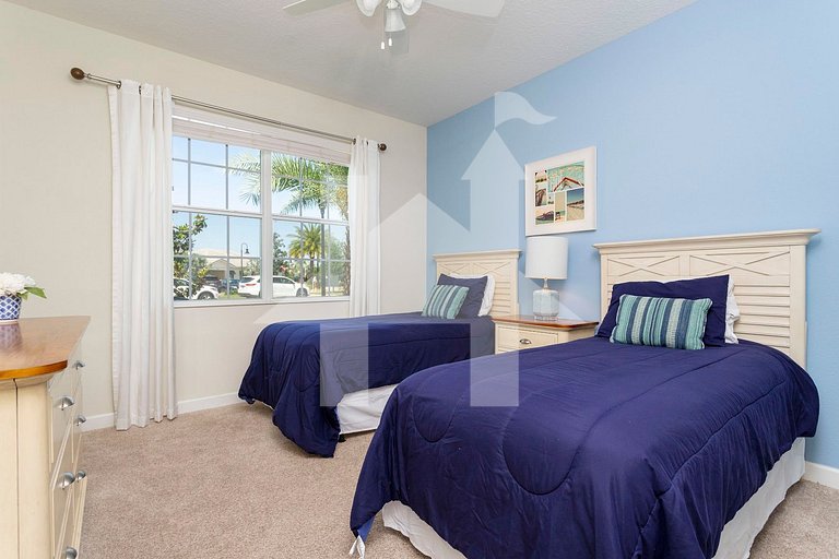 5BR w/ Spa Pool at Storey Lake