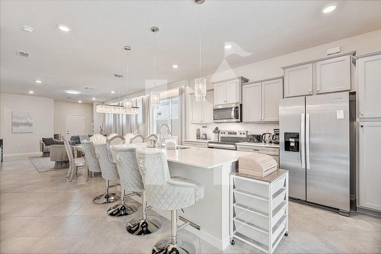 Vacation Home Near Disney, 5 bedrooms