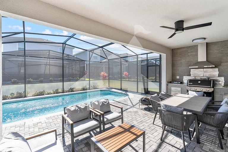 Vacation Home Near Disney, 5 bedrooms