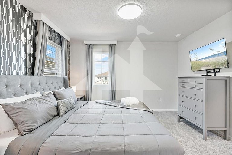 Vacation Home Near Disney, 5 bedrooms