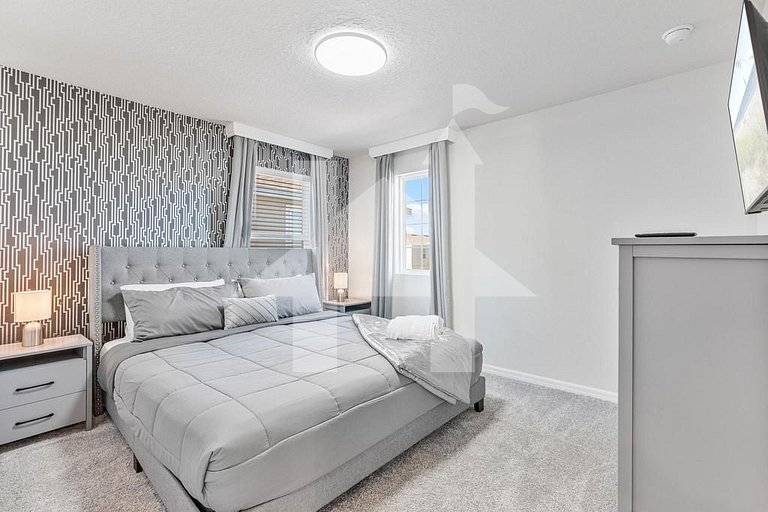 Vacation Home Near Disney, 5 bedrooms