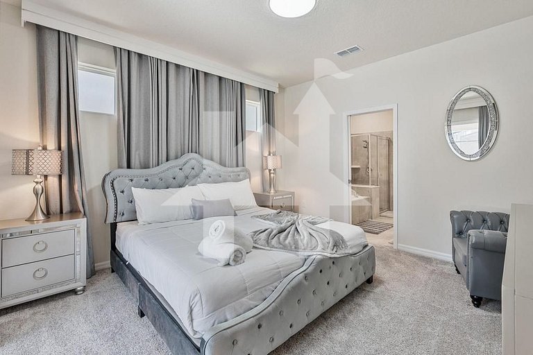 Vacation Home Near Disney, 5 bedrooms