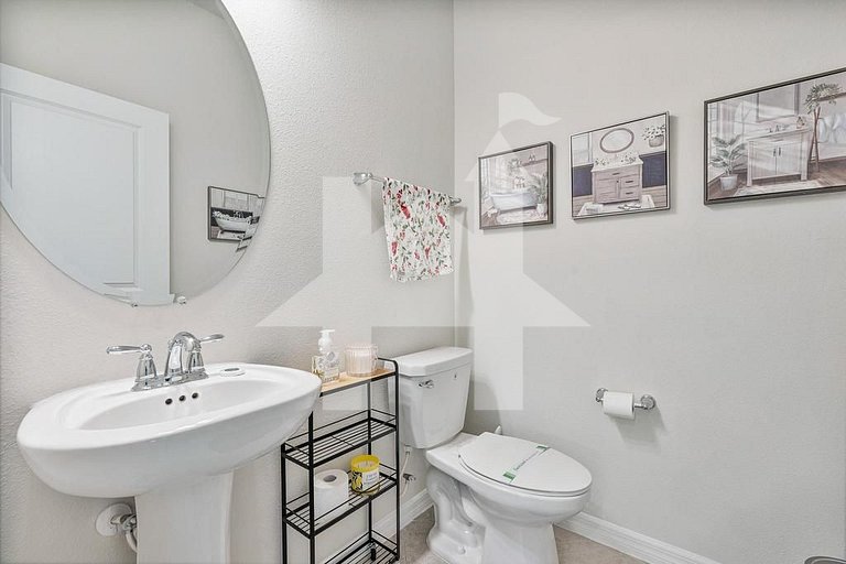 Vacation Home Near Disney, 5 bedrooms