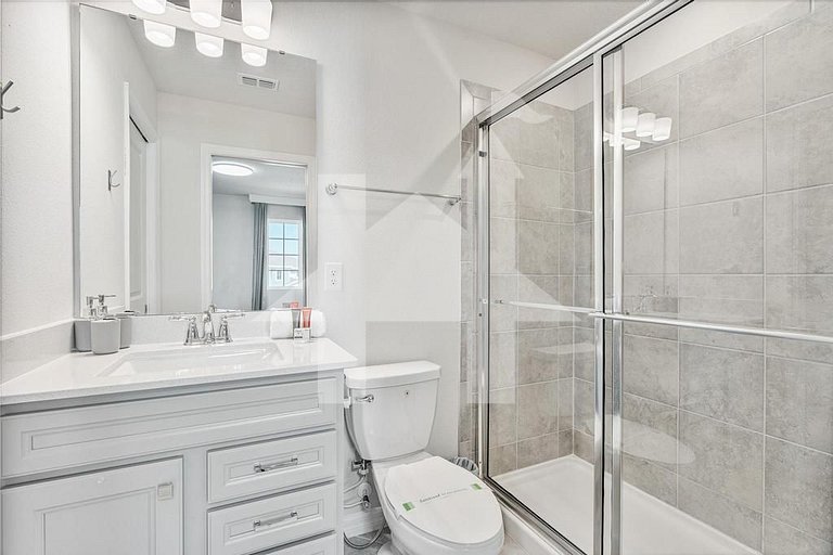 Vacation Home Near Disney, 5 bedrooms