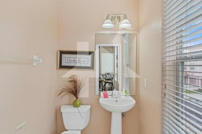 Luxury 3BR Condo at Vista Cay near Universal