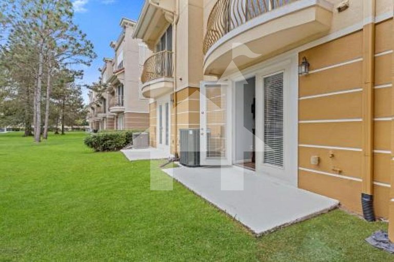 Luxury 3BR Condo at Vista Cay near Universal