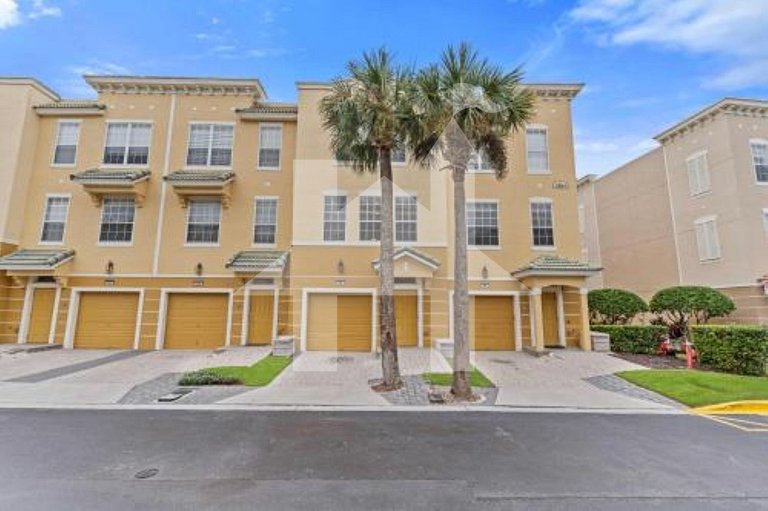 Vacation Home Near Disney, 3 bedrooms