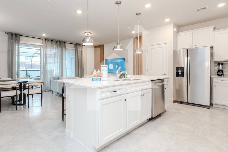 Vacation Home Near Disney, 5 bedrooms