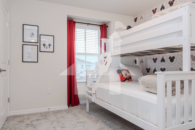 Vacation Home Near Disney, 5 bedrooms