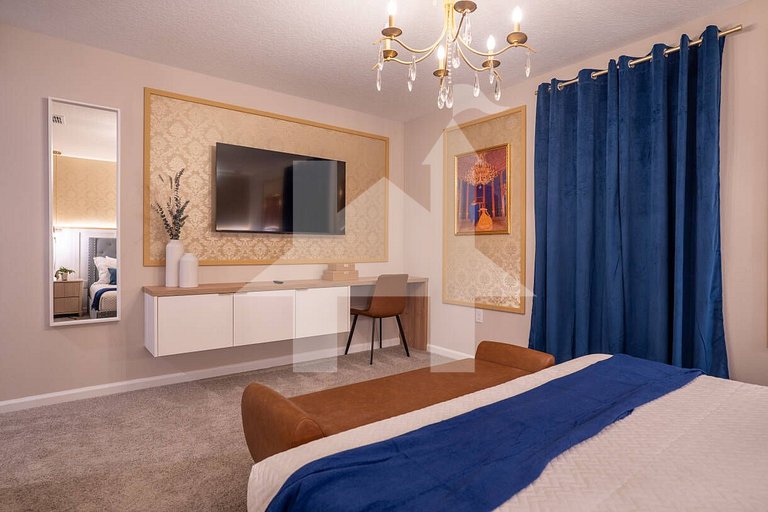 Vacation Home Near Disney, 8 bedrooms