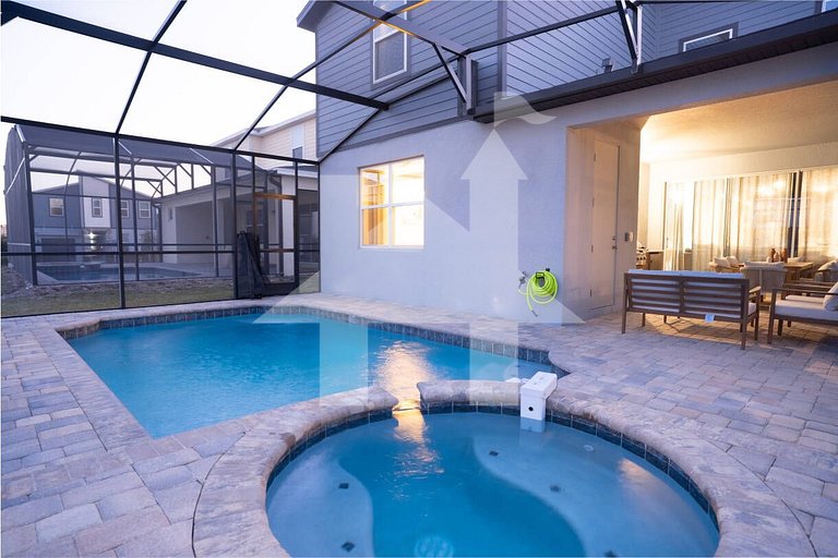 Vacation Home Near Disney, 8 bedrooms