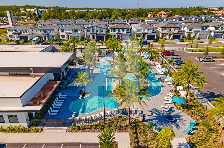 Vacation Home Near Disney, 6 bedrooms