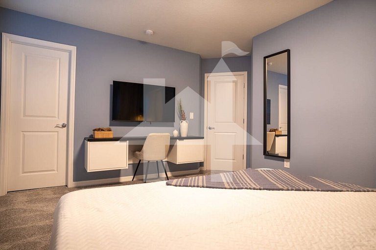 Vacation Home Near Disney, 10 bedrooms