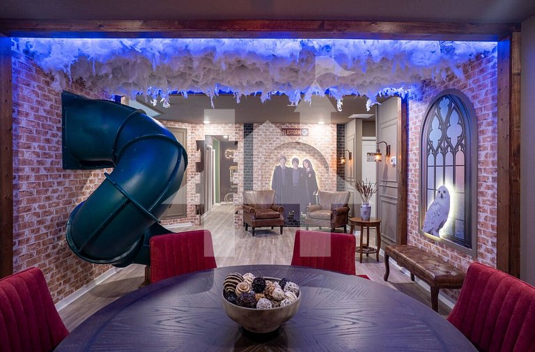 Vacation Home Near Disney, 10 bedrooms