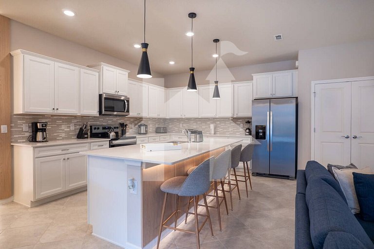 Vacation Home Near Disney, 10 bedrooms