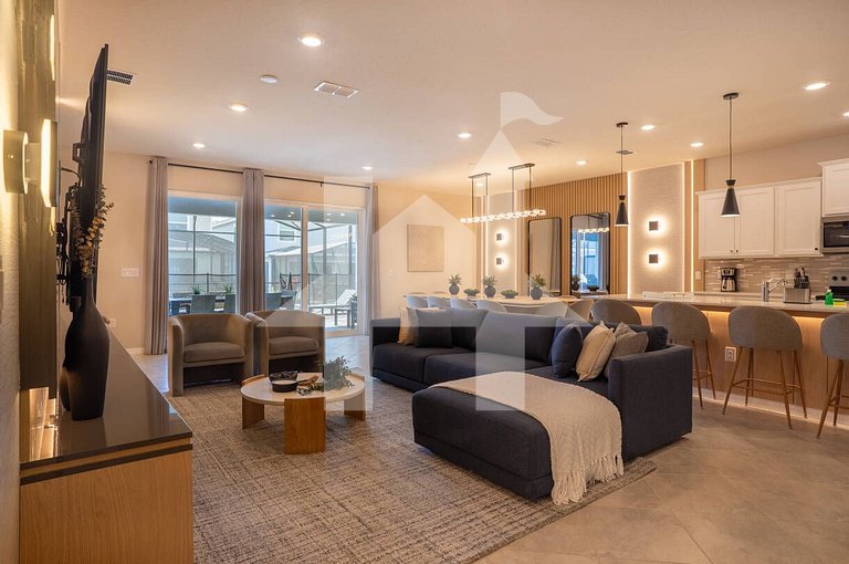 Vacation Home Near Disney, 10 bedrooms