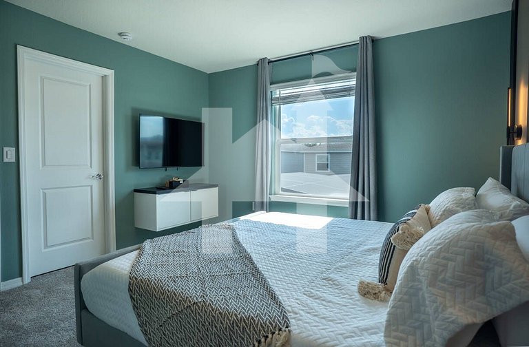 Vacation Home Near Disney, 10 bedrooms