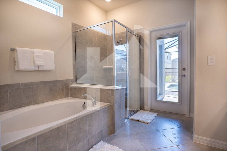 Vacation Home Near Disney, 10 bedrooms