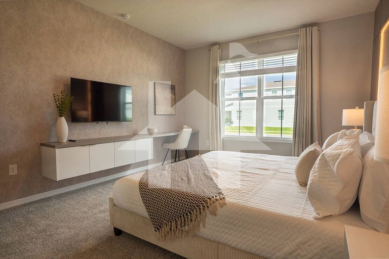 Vacation Home Near Disney, 10 bedrooms