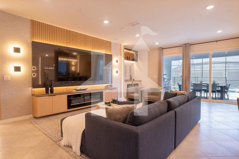 Vacation Home Near Disney, 10 bedrooms