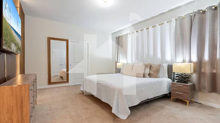 Vacation Home Near Disney, 10 bedrooms