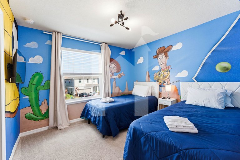 Vacation Home Near Disney, 5 bedrooms