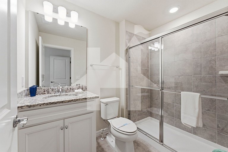 Vacation Home Near Disney, 5 bedrooms