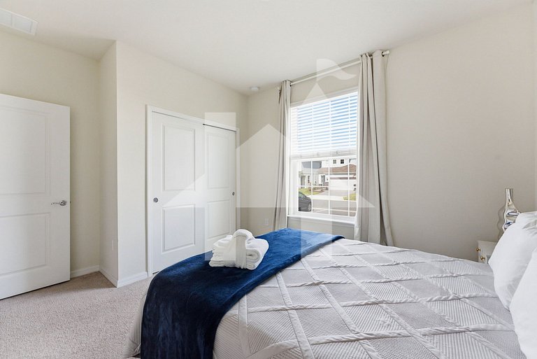 Vacation Home Near Disney, 5 bedrooms