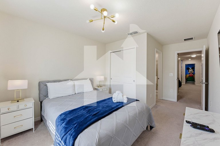 Vacation Home Near Disney, 5 bedrooms