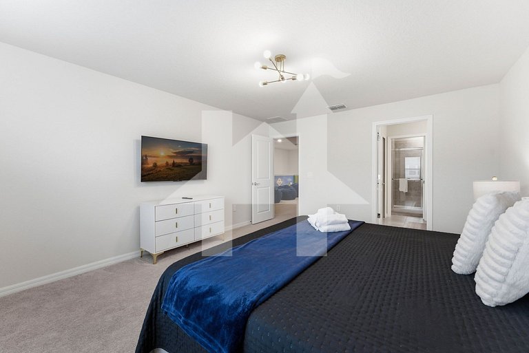 Vacation Home Near Disney, 5 bedrooms