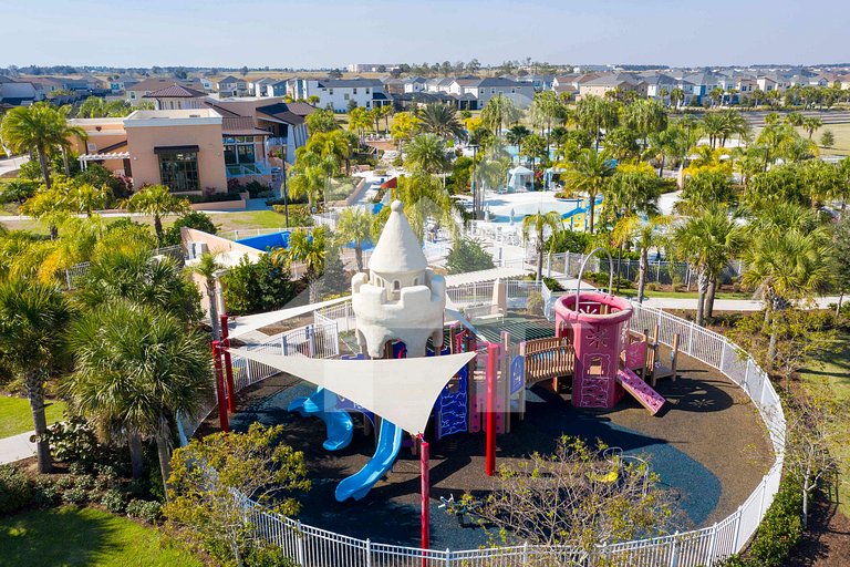 Vacation Home Near Disney, 9 bedrooms
