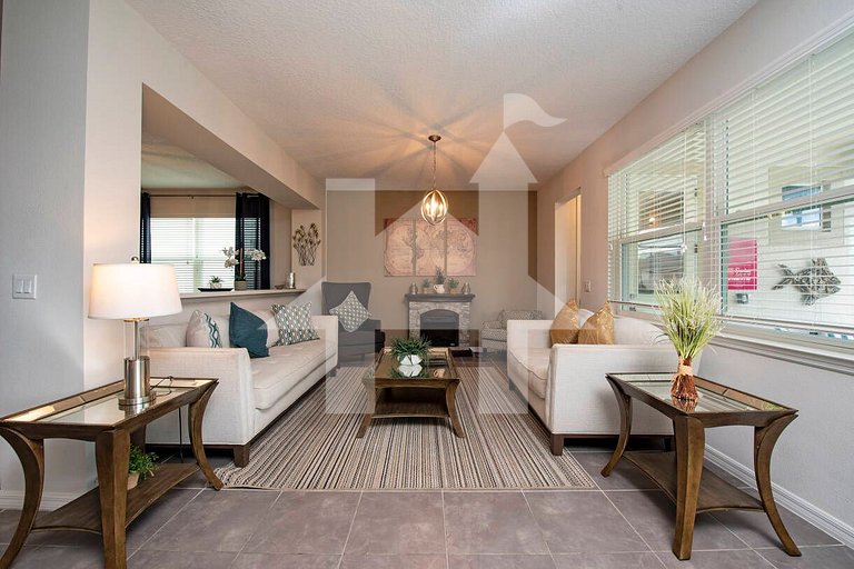 Vacation Home Near Disney, 9 bedrooms