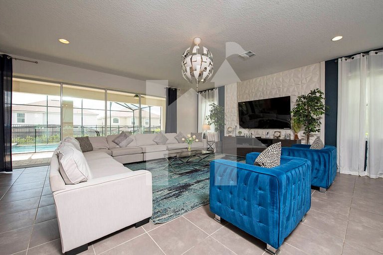 Vacation Home Near Disney, 9 bedrooms