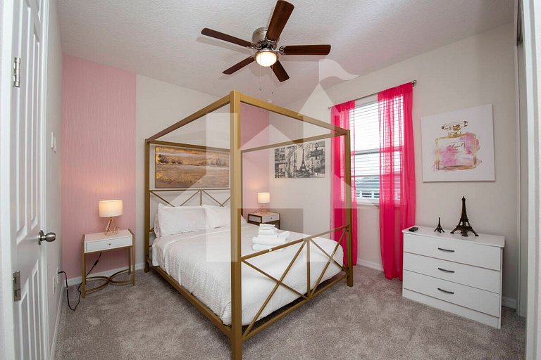 Vacation Home Near Disney, 9 bedrooms