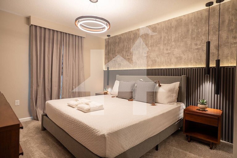 Vacation Home Near Disney, 7 bedrooms