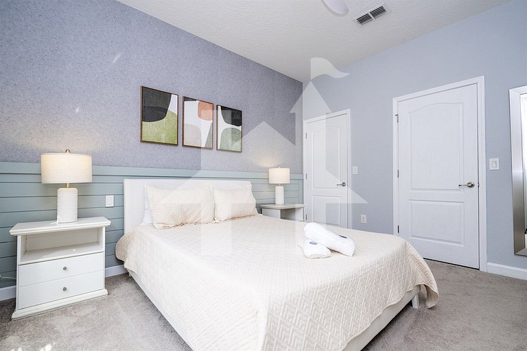 Vacation Home Near Disney, 4 bedrooms
