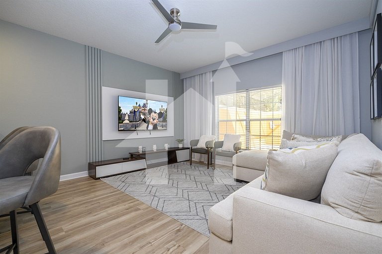 Vacation Home Near Disney, 4 bedrooms