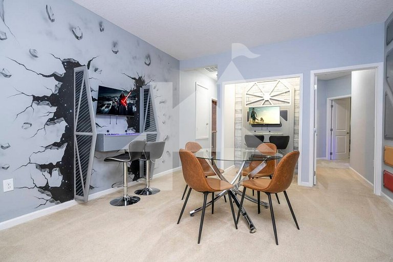 Vacation Home Near Disney, 12 bedrooms