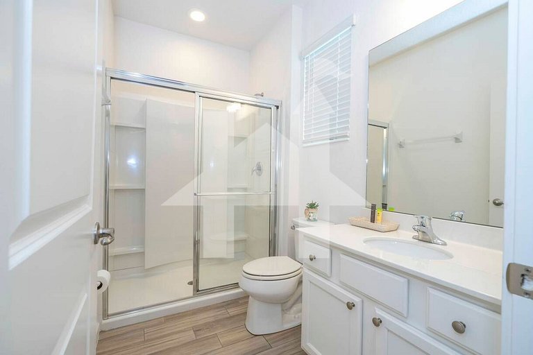 Vacation Home Near Disney, 12 bedrooms