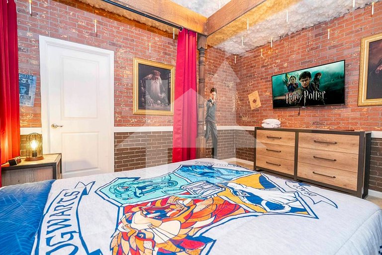 Vacation Home Near Disney, 12 bedrooms