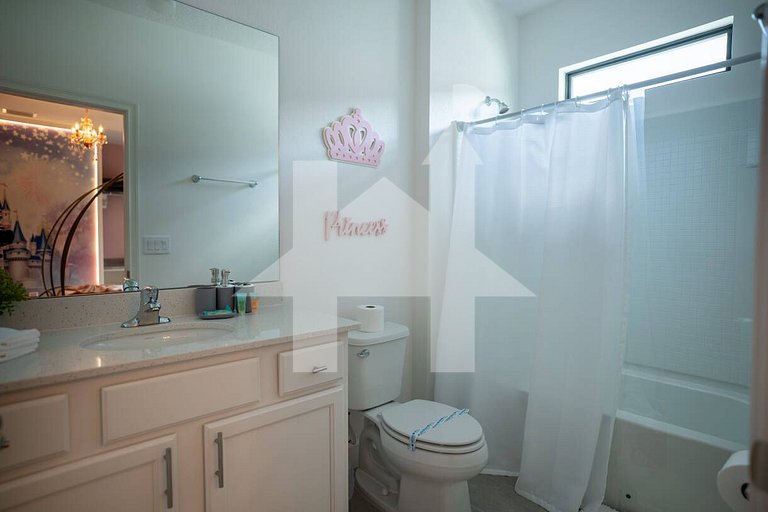 Vacation Home Near Disney, 11 bedrooms