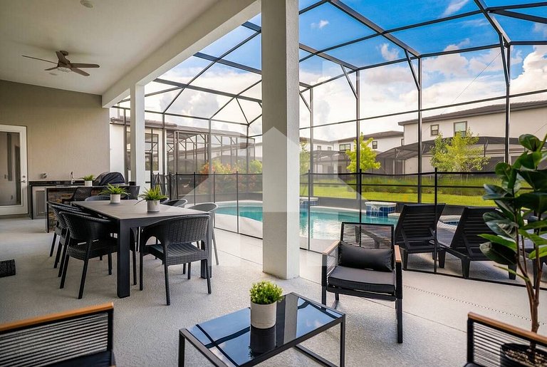 Vacation Home Near Disney, 11 bedrooms