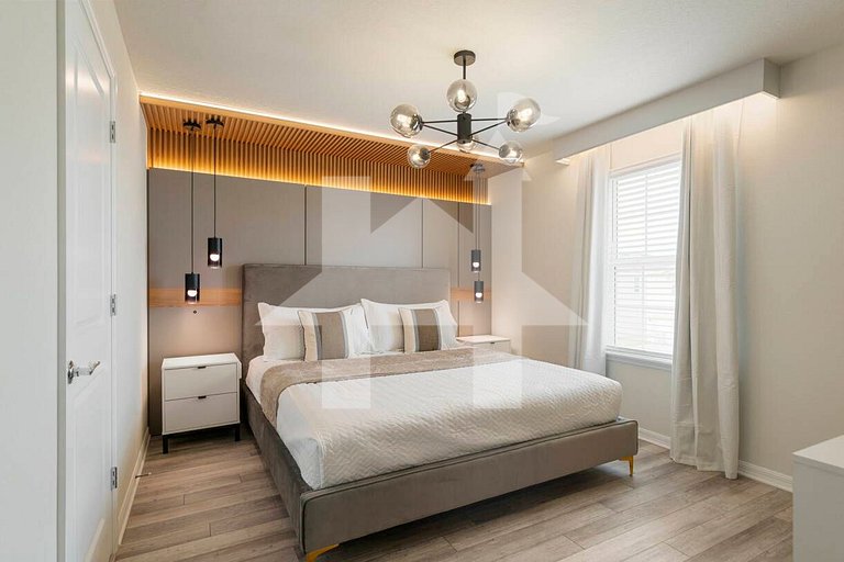 Vacation Home Near Disney, 10 bedrooms