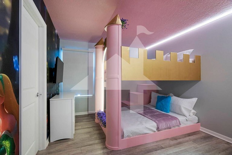 Vacation Home Near Disney, 10 bedrooms