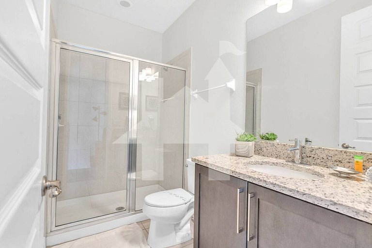 Vacation Home Near Disney, 9 bedrooms