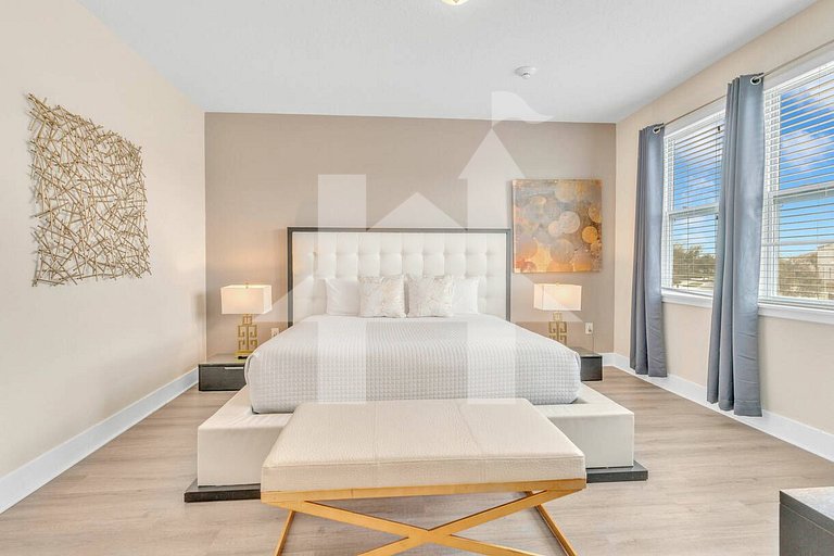 Vacation Home Near Disney, 9 bedrooms
