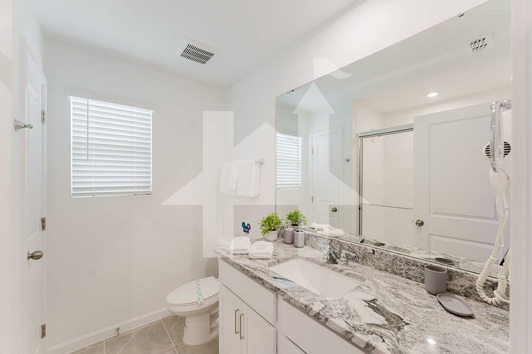 Vacation Home Near Disney, 9 bedrooms